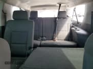 ✅ 2020 Chevrolet Suburban LS • VIN: 1GNSCGEC0LR225957 • Lot: 64193324. Wystawiony na Copart z przebiegiem 82 347 mil. Bezpłatny archiwum sprzedaży aukcyjnych z USA i szczegółowy raport historii pojazdu na DreamBid. Zdjęcie 10.