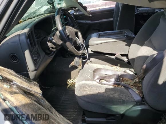 ✅ 2004 Chevrolet Silverado 1500 LS • VIN: 2GCEC13T841362788 • Лот: 74579894. Опубликован ранее на Copart с пробегом 242 886 миль. Бесплатный доступ к архиву аукционных продаж из США и подробный отчёт об истории автомобиля на DreamBid. Изображение 7.