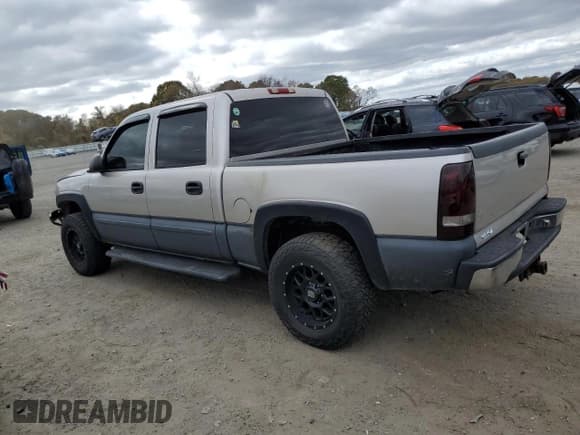✅ 2005 GMC Sierra 1500 SLE • VIN: 2GTEK13T851131765 • Lot: 89616945. Wystawiony na Copart z przebiegiem 219 455 mil. Bezpłatny archiwum sprzedaży aukcyjnych z USA i szczegółowy raport historii pojazdu na DreamBid. Zdjęcie 2.