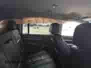 2015 Chevrolet Suburban LT z VIN 1GNSKJKC8FR254972, wystawiony jako Copart lot #65587584 z przebiegiem 161 495 mil mil oraz Szkoda całkowita • Salvage title. Historia ofert i sprzedaży dostępna na DreamBid. Obrazek 12.