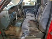 ✅ 2001 Chevrolet Silverado 1500 • VIN: 1GCEK14V01Z137206 • Лот: 94461315. Опубликован ранее на Copart с пробегом Не указан. Бесплатный доступ к архиву аукционных продаж из США и подробный отчёт об истории автомобиля на DreamBid. Изображение 7.