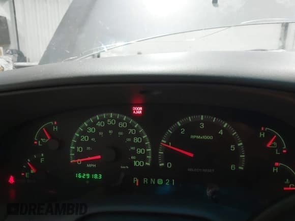 ✅ 2002 Ford F-150 XL • VIN: 1FTRX18W92KA81797 • Лот: 42250147. Опубликован ранее на IAAI с пробегом 162 918 миль. Бесплатный доступ к архиву аукционных продаж из США и подробный отчёт об истории автомобиля на DreamBid. Изображение 7.