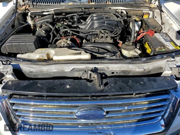 ✅ 2007 Ford Explorer XLT • VIN: 1FMEU73E97UB03992 • Lot: 95802465. Listed on Copart with 137,194 mi. Free auction sales archive from the USA and detailed vehicle history report at DreamBid. Image 11.