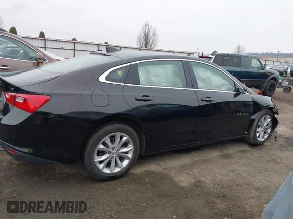✅ 2024 Chevrolet Malibu LT • VIN: 1G1ZD5ST3RF153443 • Lot: 43815956. Wystawiony na IAAI z przebiegiem 33 486 mil. Bezpłatny archiwum sprzedaży aukcyjnych z USA i szczegółowy raport historii pojazdu na DreamBid. Zdjęcie 13.