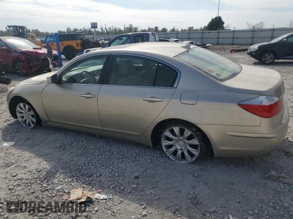 ✅ 2010 Hyundai Genesis • VIN: KMHGC4DE2AU085951 • Lot: 86224805. Wystawiony na Copart z przebiegiem 167 520 mil. Bezpłatny archiwum sprzedaży aukcyjnych z USA i szczegółowy raport historii pojazdu na DreamBid. Zdjęcie 2.