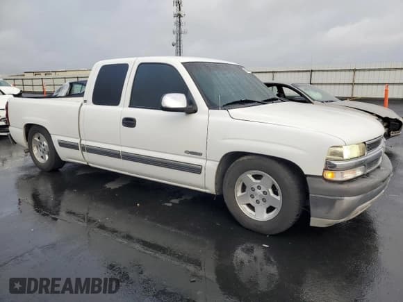 ✅ 2001 Chevrolet Silverado 1500 LS • VIN: 1GCEC19V01Z188923 • Lot: 92950685. Listed on Copart with 152,610 mi. Free auction sales archive from the USA and detailed vehicle history report at DreamBid. Image 4.
