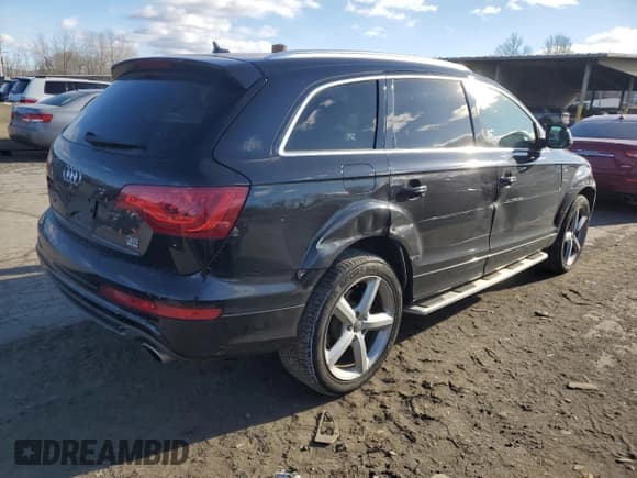 ✅ 2010 Audi Q7 • VIN: WA1WYAFE5AD008076 • Lot: 87142314. Listed on Copart with 194,569 mi. Free auction sales archive from the USA and detailed vehicle history report at DreamBid. Image 3.