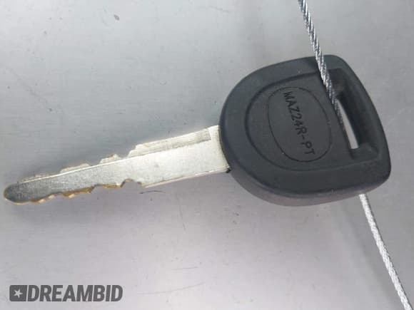 ✅ 2008 Mazda 3 Sport • VIN: JM1BK12F481807931 • Lot: 42331550. Wystawiony na IAAI z przebiegiem 203 689 mil. Bezpłatny archiwum sprzedaży aukcyjnych z USA i szczegółowy raport historii pojazdu na DreamBid. Zdjęcie 11.