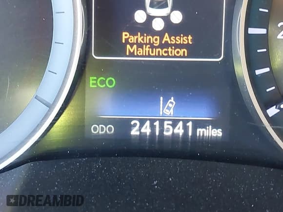 ✅ 2016 Lexus ES 300h • VIN: JTHBW1GG4G2127766 • Lot: 43559033. Wystawiony na IAAI z przebiegiem 241 541 mil. Bezpłatny archiwum sprzedaży aukcyjnych z USA i szczegółowy raport historii pojazdu na DreamBid. Zdjęcie 16.