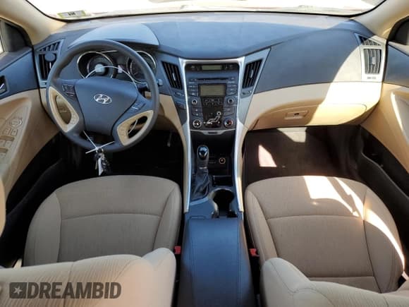 ✅ 2013 Hyundai Sonata GLS • VIN: 5NPEB4AC1DH741329 • Lot: 76087514. Listed on Copart with 141,967 mi. Free auction sales archive from the USA and detailed vehicle history report at DreamBid. Image 8.
