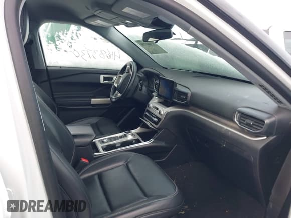 ✅ 2021 Ford Explorer XLT • VIN: 1FMSK8DH2MGA87586 • Lot: 41683730. Wystawiony na IAAI z przebiegiem 55 025 mil. Bezpłatny archiwum sprzedaży aukcyjnych z USA i szczegółowy raport historii pojazdu na DreamBid. Zdjęcie 5.