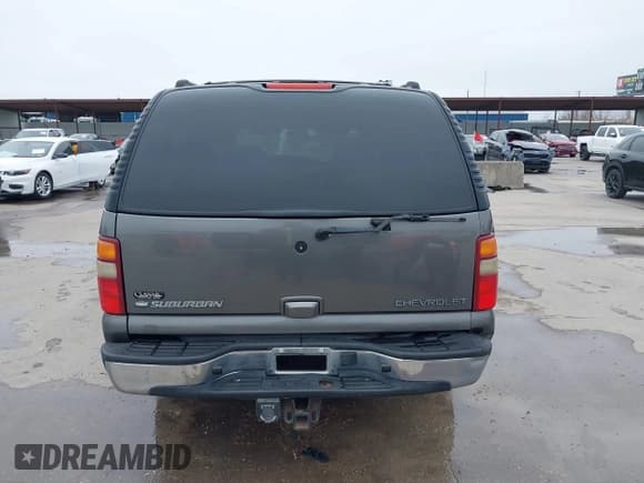 ✅ 2002 Chevrolet Suburban LS • VIN: 3GNEC16Z02G192437 • Лот: 41715752. Опубликован ранее на IAAI с пробегом 185 353 миль. Бесплатный доступ к архиву аукционных продаж из США и подробный отчёт об истории автомобиля на DreamBid. Изображение 16.
