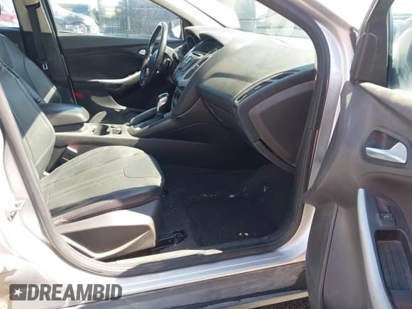 ✅ 2013 Ford Focus SE • VIN: 1FADP3F29DL158743 • Lot: 42166945. Listed on IAAI with 190,337 mi. Free auction sales archive from the USA and detailed vehicle history report at DreamBid. Image 5.