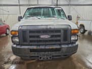 ✅ 2013 Ford Econoline Cargo Commercial • VIN: 1FTNE1EW7DDB01271 • Lot: 95005435. Wystawiony na Copart z przebiegiem 255 161 mil. Bezpłatny archiwum sprzedaży aukcyjnych z USA i szczegółowy raport historii pojazdu na DreamBid. Zdjęcie 5.