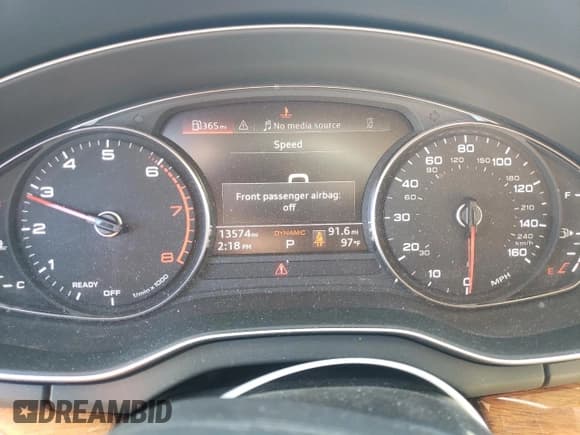 ✅ 2023 Audi Q5 Premium • VIN: WA1ABAFY3P2183985 • Lot: 82634905. Wystawiony na Copart z przebiegiem 13 574 mil. Bezpłatny archiwum sprzedaży aukcyjnych z USA i szczegółowy raport historii pojazdu na DreamBid. Zdjęcie 9.