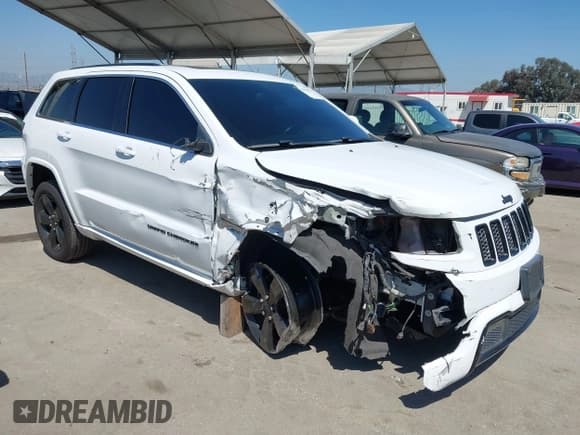 ✅ 2015 Jeep Grand Cherokee Laredo • VIN: 1C4RJEAG5FC713755 • Лот: 41969582. Опубликован ранее на IAAI с пробегом 106 213 миль. Бесплатный доступ к архиву аукционных продаж из США и подробный отчёт об истории автомобиля на DreamBid. Изображение 1.