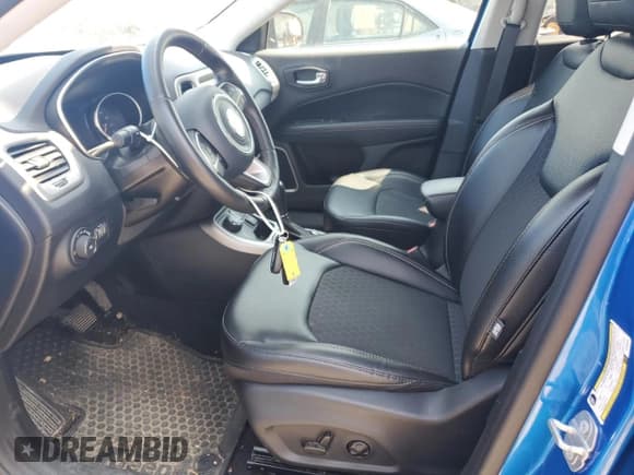 ✅ 2019 Jeep Compass Latitude • VIN: 3C4NJDBB8KT598658 • Лот: 60135635. Опубликован ранее на Copart с пробегом 18 669 миль. Бесплатный доступ к архиву аукционных продаж из США и подробный отчёт об истории автомобиля на DreamBid. Изображение 7.