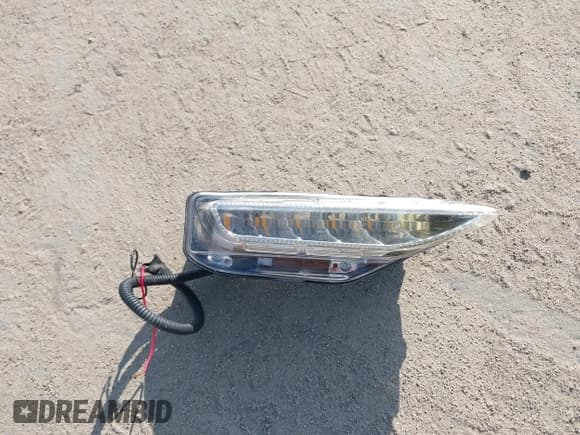 ✅ 2017 Infiniti QX30 Premium • VIN: SJKCH5CP1HA020000 • Lot: 43832648. Listed on IAAI with 98,833 mi. Free auction sales archive from the USA and detailed vehicle history report at DreamBid. Image 12.