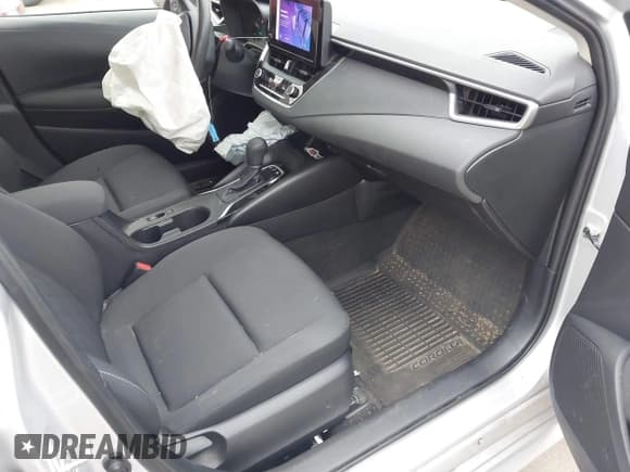 ✅ 2024 Toyota Corolla Hybrid LE • VIN: JTDBCMFE9R3038459 • Лот: 43538870. Опубликован ранее на IAAI с пробегом 40 933 миль. Бесплатный доступ к архиву аукционных продаж из США и подробный отчёт об истории автомобиля на DreamBid. Изображение 5.