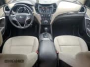 ✅ 2017 Hyundai Santa Fe 2.4L • VIN: 5NMZU3LB2HH031675 • Lot: 81926195. Wystawiony na Copart z przebiegiem 94 775 mil. Bezpłatny archiwum sprzedaży aukcyjnych z USA i szczegółowy raport historii pojazdu na DreamBid. Zdjęcie 8.