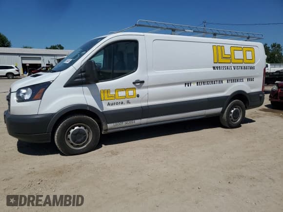 ✅ 2017 Ford Transit • VIN: 1FTYR2ZM9HKA36327 • Лот: 70396525. Опубликован ранее на Copart с пробегом 205 909 миль. Бесплатный доступ к архиву аукционных продаж из США и подробный отчёт об истории автомобиля на DreamBid. Изображение 1.