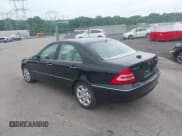 ✅ 2005 Mercedes-Benz C 240 • VIN: WDBRF81J45F616976 • Lot: 42686385. Wystawiony na IAAI z przebiegiem 49 390 mil. Bezpłatny archiwum sprzedaży aukcyjnych z USA i szczegółowy raport historii pojazdu na DreamBid. Zdjęcie 3.
