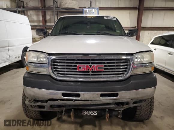 ✅ 2002 GMC Sierra 2500HD SLE • VIN: 1GTHK231X2F180763 • Lot: 42344945. Wystawiony na Copart z przebiegiem 216 956 mil. Bezpłatny archiwum sprzedaży aukcyjnych z USA i szczegółowy raport historii pojazdu na DreamBid. Zdjęcie 5.