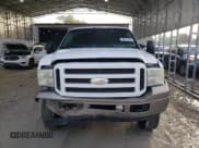 ✅ 2005 Ford Excursion Eddie Bauer • VIN: 1FMSU45PX5ED40143 • Lot: 90431755. Wystawiony na Copart z przebiegiem 201 046 mil. Bezpłatny archiwum sprzedaży aukcyjnych z USA i szczegółowy raport historii pojazdu na DreamBid. Zdjęcie 5.