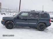 ✅ 2008 Jeep Patriot Limited • VIN: 1J8FF48W78D649087 • Lot: 43618228. Wystawiony na IAAI z przebiegiem 89 406 mil. Bezpłatny archiwum sprzedaży aukcyjnych z USA i szczegółowy raport historii pojazdu na DreamBid. Zdjęcie 14.