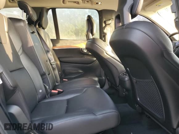 ✅ 2021 Volvo XC90 Momentum • VIN: YV4A22PK8M1713324 • Лот: 65271825. Опубликован ранее на Copart с пробегом 39 709 миль. Бесплатный доступ к архиву аукционных продаж из США и подробный отчёт об истории автомобиля на DreamBid. Изображение 11.