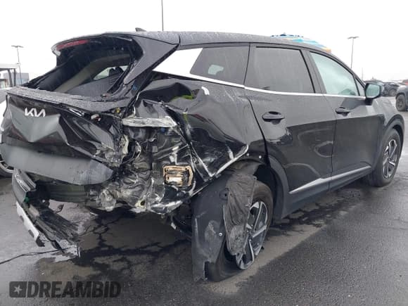 ✅ 2024 Kia Sportage LX • VIN: KNDPU3DG4R7123400 • Lot: 41758050. Wystawiony na IAAI z przebiegiem 21 312 mil. Bezpłatny archiwum sprzedaży aukcyjnych z USA i szczegółowy raport historii pojazdu na DreamBid. Zdjęcie 4.