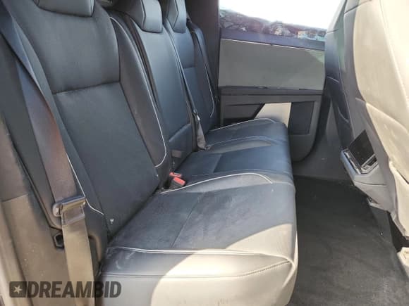 ✅ 2024 Tesla Cybertruck Cyberbeast • VIN: 7G2CEHEE5RA032114 • Lot: 87061565. Listed on Copart with 25,758 mi. Free auction sales archive from the USA and detailed vehicle history report at DreamBid. Image 10.