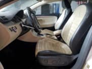 ✅ 2009 Volkswagen CC 4Motion • VIN: WVWGU73C29E550270 • Lot: 56929955. Wystawiony na Copart z przebiegiem 117 805 mil. Bezpłatny archiwum sprzedaży aukcyjnych z USA i szczegółowy raport historii pojazdu na DreamBid. Zdjęcie 7.