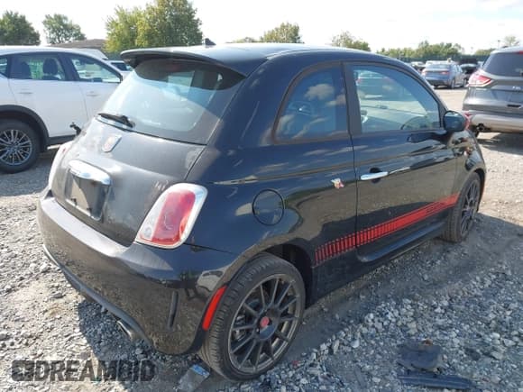 ✅ 2013 FIAT 500 Abarth • VIN: 3C3CFFFH5DT627589 • Lot: 43188278. Wystawiony na IAAI z przebiegiem 47 178 mil. Bezpłatny archiwum sprzedaży aukcyjnych z USA i szczegółowy raport historii pojazdu na DreamBid. Zdjęcie 4.