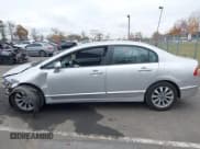 ✅ 2010 Honda Civic EX • VIN: 2HGFA1F84AH517679 • Lot: 43562876. Wystawiony na IAAI z przebiegiem 108 286 mil. Bezpłatny archiwum sprzedaży aukcyjnych z USA i szczegółowy raport historii pojazdu na DreamBid. Zdjęcie 14.
