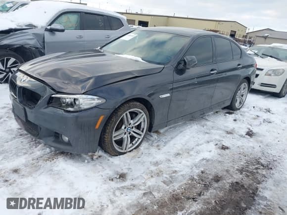 ✅ 2015 BMW 5 Series 535i xDrive • VIN: WBA5B3C54FD543049 • Lot: 43806169. Listed on IAAI with 196,437 mi. Free auction sales archive from the USA and detailed vehicle history report at DreamBid. Image 2.