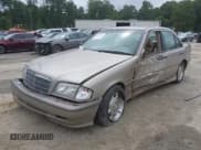 ✅ 1999 Mercedes-Benz C 230/260/280/320 • VIN: WDBHA29G2XA789962 • Lot: 42957917. Wystawiony na IAAI z przebiegiem 112 800 mil. Bezpłatny archiwum sprzedaży aukcyjnych z USA i szczegółowy raport historii pojazdu na DreamBid. Zdjęcie 2.