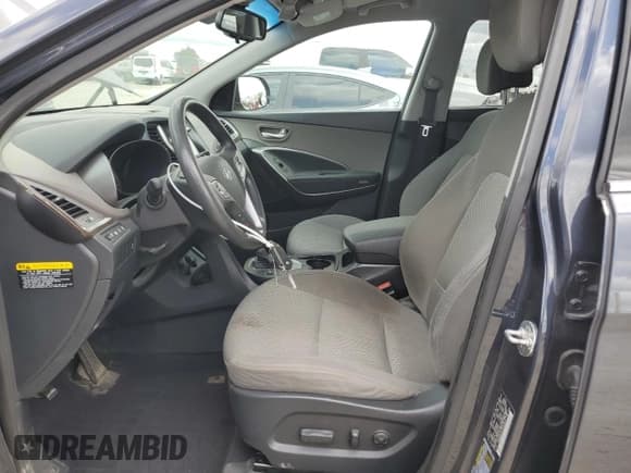 ✅ 2018 Hyundai Santa Fe SE • VIN: KM8SMDHF6JU260678 • Лот: 70190325. Опубликован ранее на Copart с пробегом 146 936 миль. Бесплатный доступ к архиву аукционных продаж из США и подробный отчёт об истории автомобиля на DreamBid. Изображение 7.