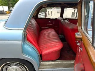 ✅ 1959 Mercedes-Benz 220 • VIN: A1800108513254 • Lot: 59271165. Wystawiony na Copart z przebiegiem 8 085 mil. Bezpłatny archiwum sprzedaży aukcyjnych z USA i szczegółowy raport historii pojazdu na DreamBid. Zdjęcie 5.