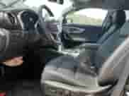 2024 Chevrolet Blazer LT z VIN 3GNKBJR40RS178941, wystawiony jako Copart lot #53538185 z przebiegiem 27 969 mil mil oraz Czysty tytuł • Clean title. Historia ofert i sprzedaży dostępna na DreamBid. Obrazek 7.