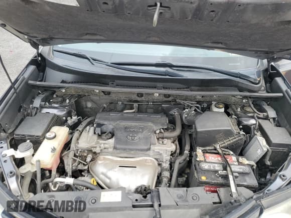 ✅ 2018 Toyota RAV4 XLE • VIN: JTMRFREV9JJ176331 • Лот: 70904065. Опубликован ранее на Copart с пробегом 109 638 миль. Бесплатный доступ к архиву аукционных продаж из США и подробный отчёт об истории автомобиля на DreamBid. Изображение 12.