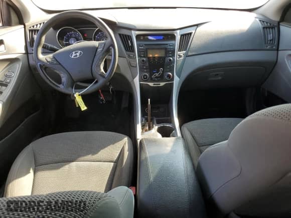 2013 Hyundai Sonata GLS with VIN 5NPEB4AC8DH541984, listed as a Copart auction lot 82596005 with 161,144 mi miles and Clean title. Bid and sale history available at DreamBid. Image 8.