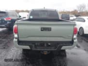 ✅ 2023 Toyota Tacoma SR • VIN: 3TMCZ5AN7PM620989 • Lot: 43582147. Wystawiony na IAAI z przebiegiem 41 079 mil. Bezpłatny archiwum sprzedaży aukcyjnych z USA i szczegółowy raport historii pojazdu na DreamBid. Zdjęcie 16.