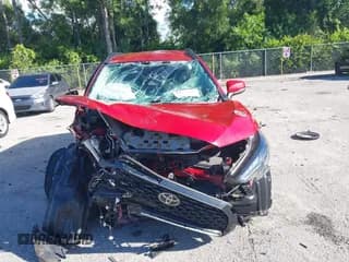 ✅ 2023 Toyota Corolla Cross LE • VIN: 7MUCAAAG1PV069319 • Lot: 43270106. Wystawiony na IAAI z przebiegiem 58 475 mil. Bezpłatny archiwum sprzedaży aukcyjnych z USA i szczegółowy raport historii pojazdu na DreamBid. Zdjęcie 6.