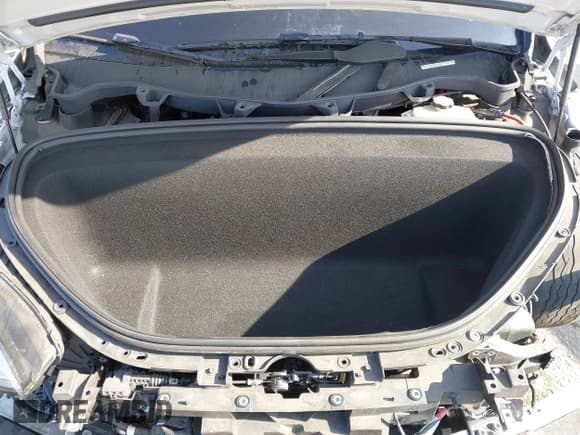 ✅ 2022 Tesla Model X Plaid • VIN: 7SAXCBE63NF337529 • Lot: 42066904. Wystawiony na IAAI z przebiegiem 56 933 mil. Bezpłatny archiwum sprzedaży aukcyjnych z USA i szczegółowy raport historii pojazdu na DreamBid. Zdjęcie 10.