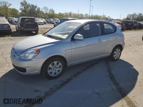 ✅ 2011 Hyundai Accent GS • VIN: KMHCM3AC0BU200234 • Лот: 74211464. Опубликован ранее на Copart с пробегом 163 696 миль. Бесплатный доступ к архиву аукционных продаж из США и подробный отчёт об истории автомобиля на DreamBid. Изображение 1.
