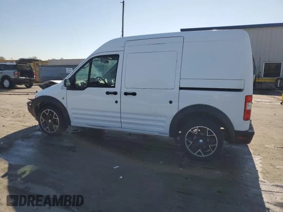 ✅ 2013 Ford Transit Connect XL • VIN: NM0LS7CN3DT126443 • Lot: 93942325. Listed on Copart with 151,798 mi. Free auction sales archive from the USA and detailed vehicle history report at DreamBid. Image 2.