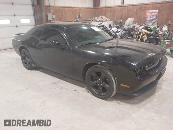 ✅ 2013 Dodge Challenger SXT • VIN: 2C3CDYAG6DH632762 • Lot: 42319731. Listed on IAAI with 140,667 mi. Free auction sales archive from the USA and detailed vehicle history report at DreamBid. Image 1.