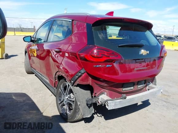 2021 Chevrolet Bolt EV Premier z VIN 1G1FZ6S06M4104855, wystawiony jako IAAI lot #43196582 z przebiegiem 57 167 mil mil oraz . Historia ofert i sprzedaży dostępna na DreamBid. Obrazek 3.