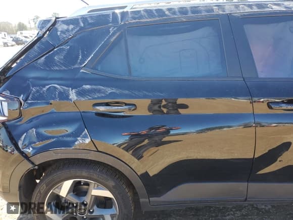 ✅ 2023 Hyundai Venue Limited • VIN: KMHRC8A33PU250806 • Lot: 48014355. Listed on Copart with 73,581 mi. Free auction sales archive from the USA and detailed vehicle history report at DreamBid. Image 11.